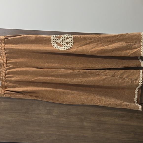 Umgee Peace Lace Applique Mineral Wash Wide Leg Pants-Size Large - Picture 13 of 16